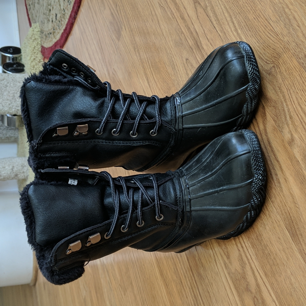 Steven Madden Boots Size 8